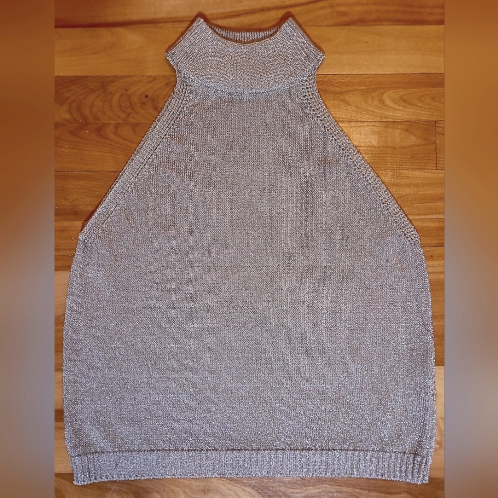 Dynamite Sleeveless Sparkly Pink Top – Size Medium